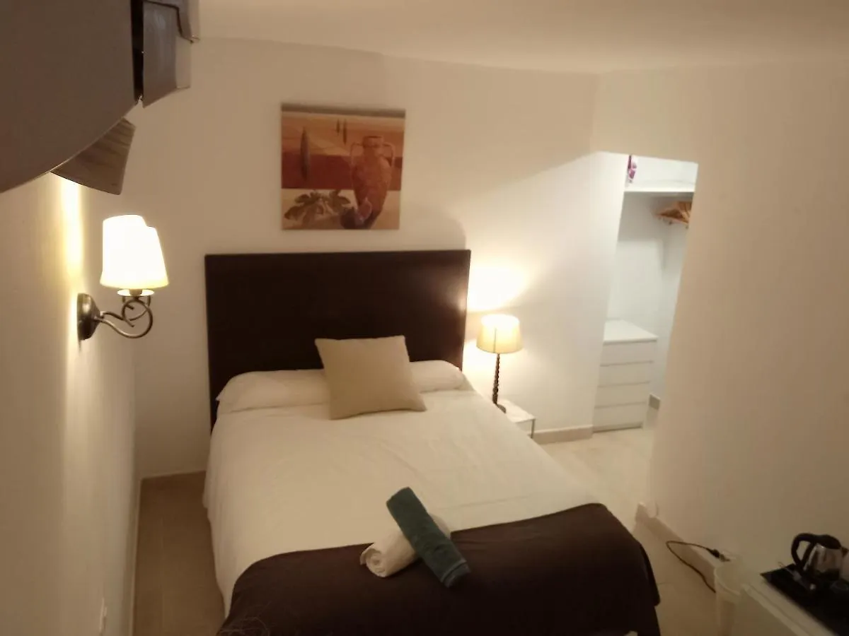 Apartamentos Y Habitaciones Kai Marbella (Adults Only) 0*,